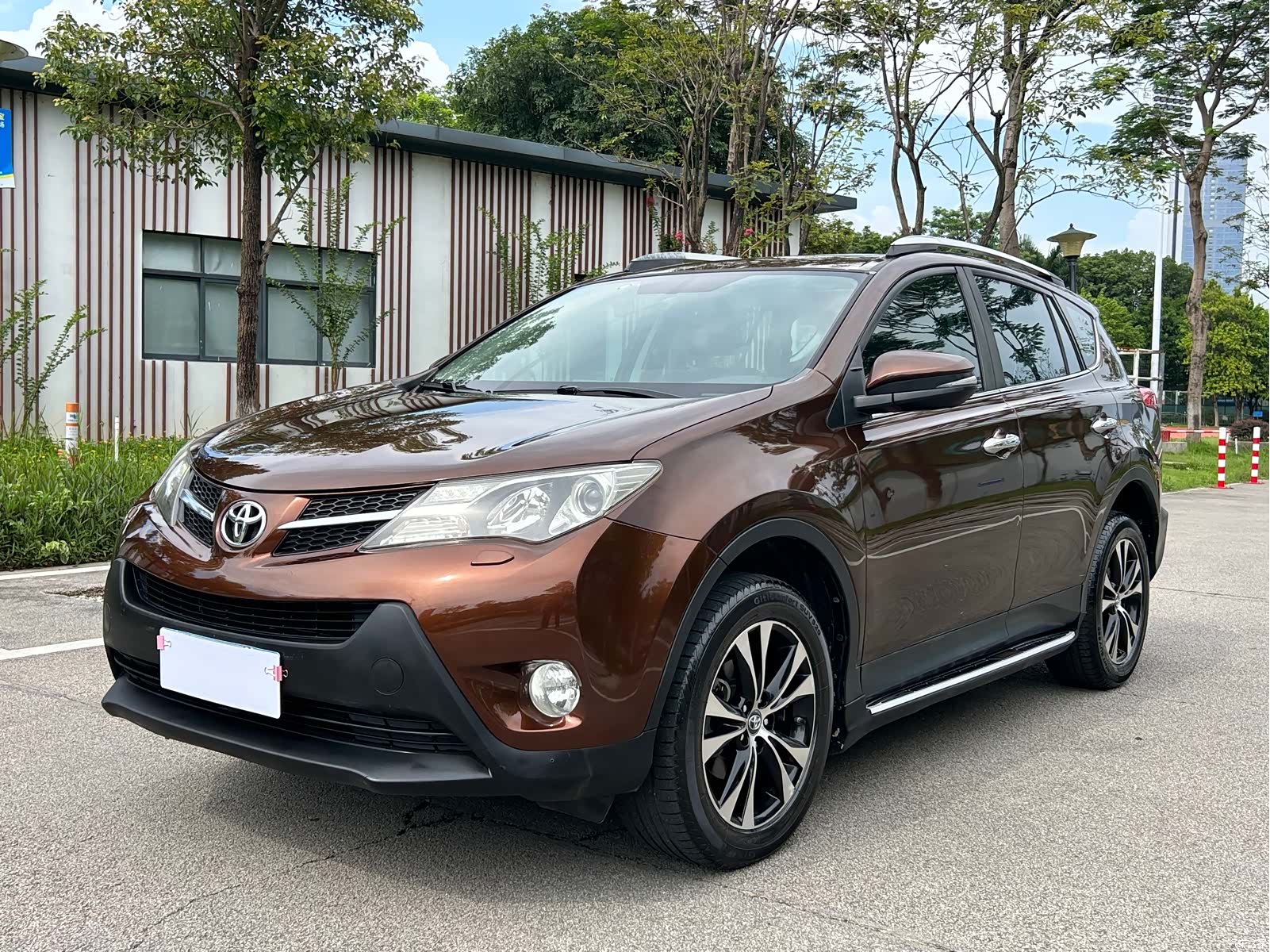 Toyota RAV4, 2015 1
