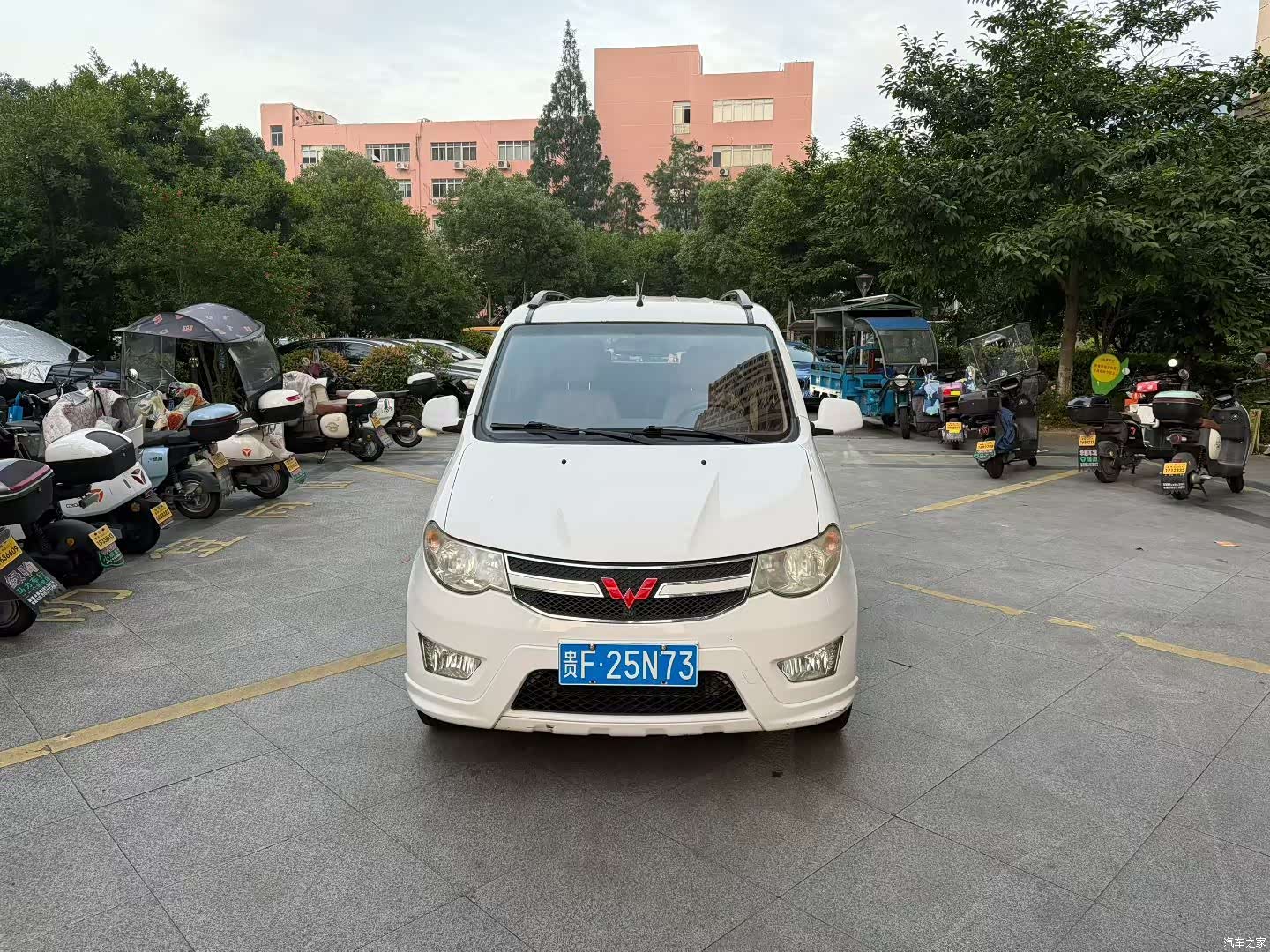 Wuling Hongguang, 2015 2
