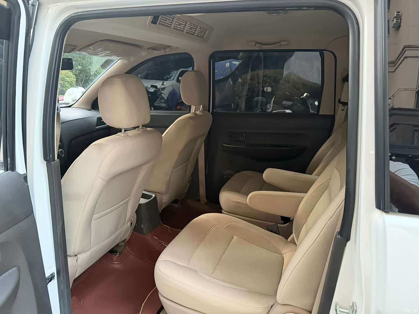 Wuling Hongguang, 2015 6