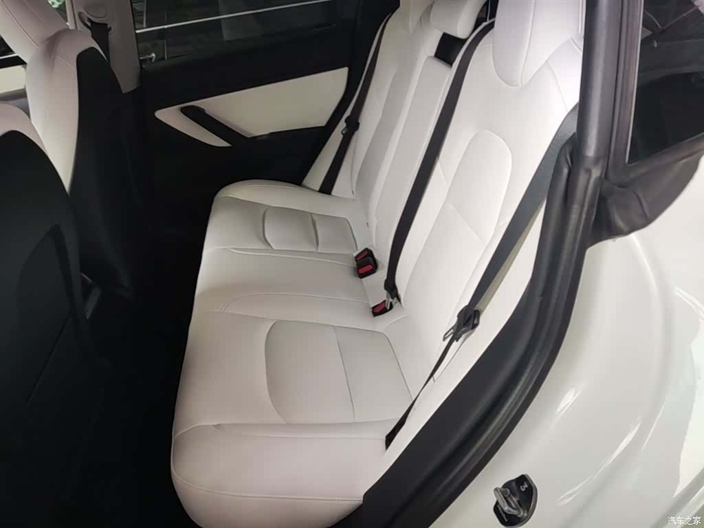 Tesla Model 3, 2020 17