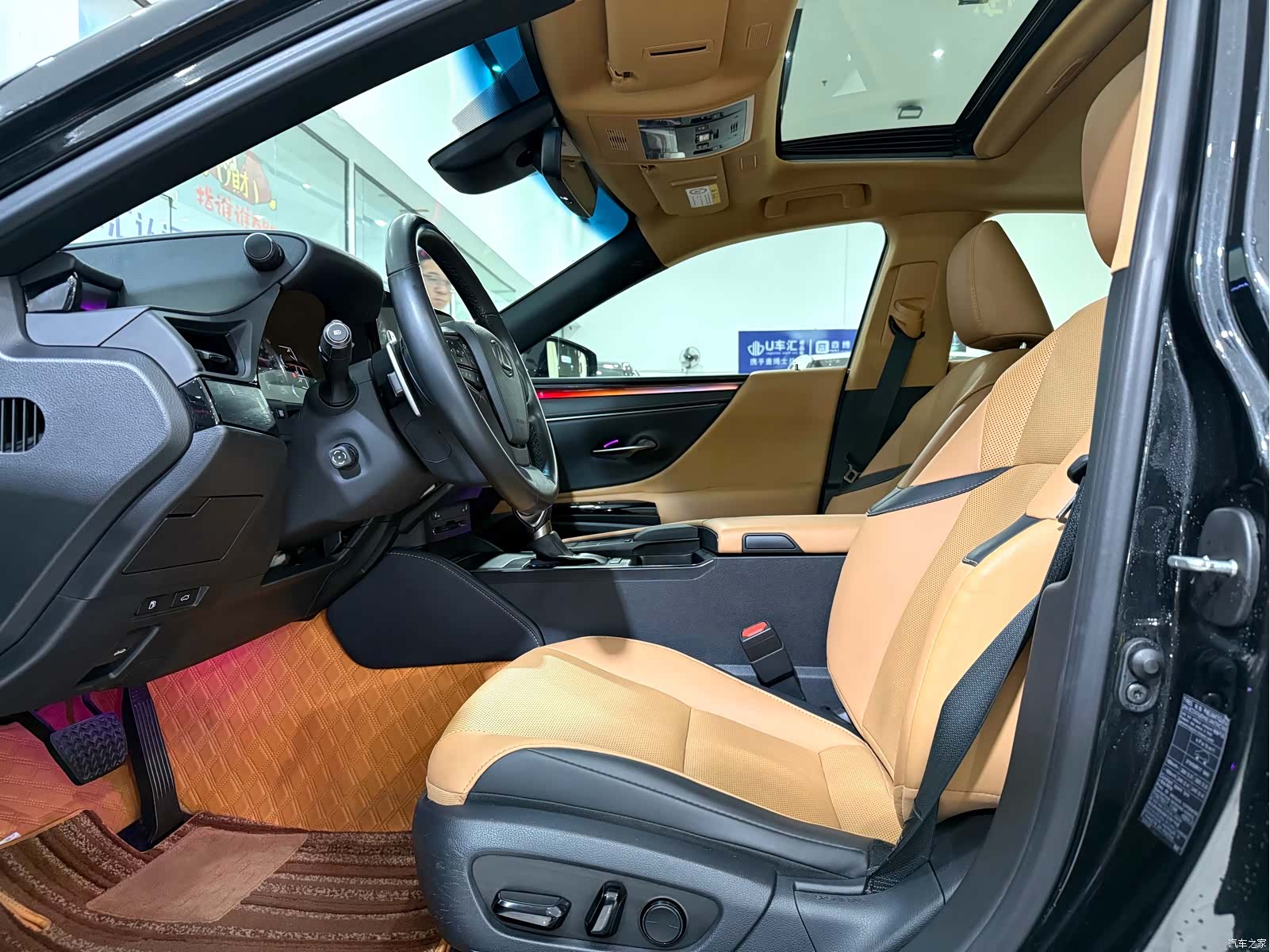 Lexus ES, 2022 4