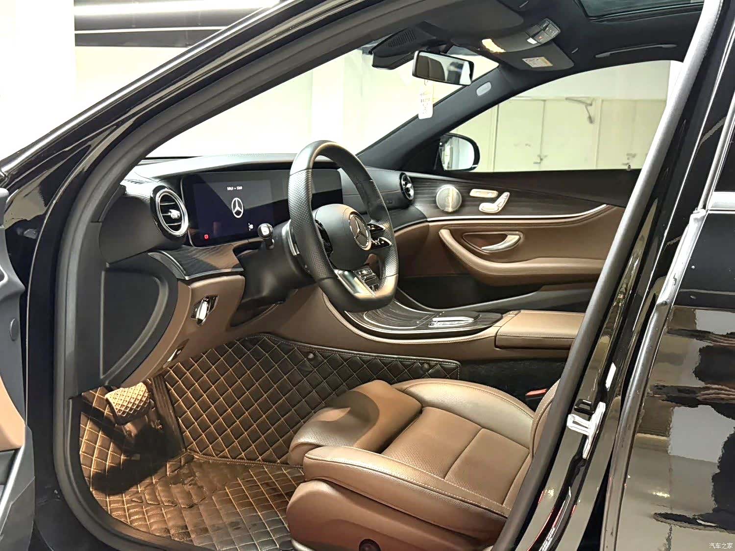 Mercedes-Benz E-Class, 2022 4