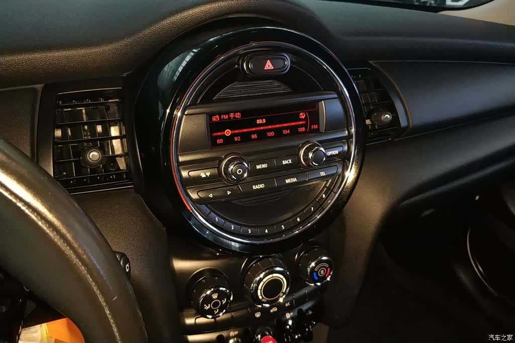 Mini ONE, 2015 13