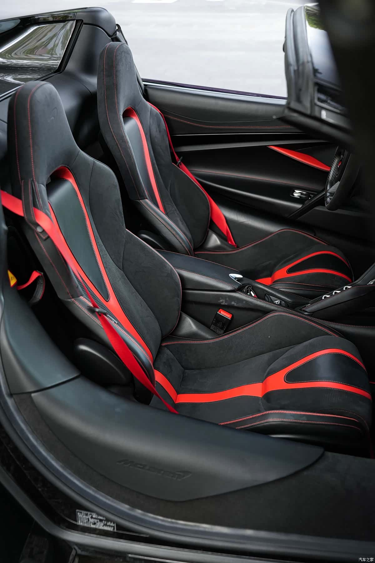 McLaren 720S, 2020 6