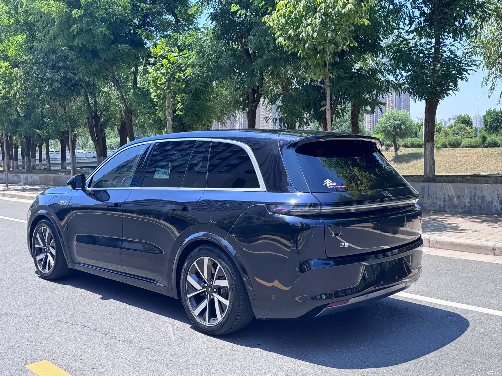 Li Auto L8, 2023 7