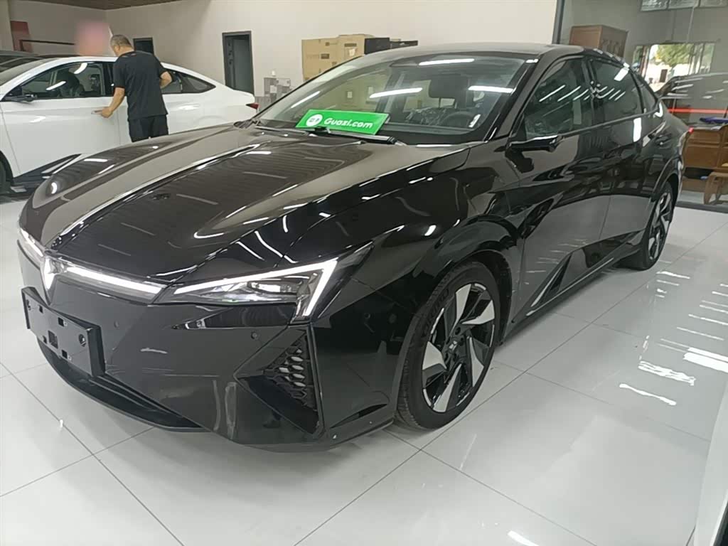 Lingxi L