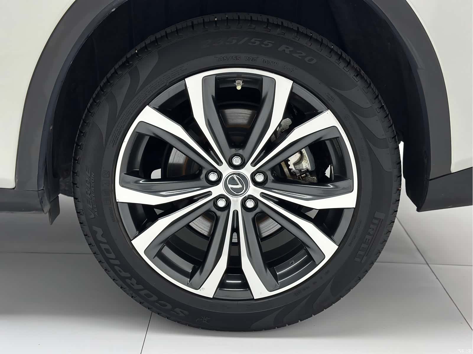 Lexus RX, 2021 23