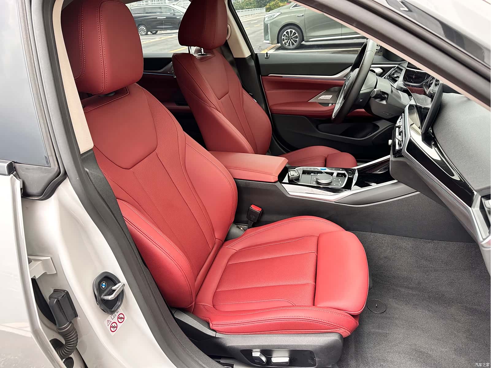 BMW i4, 2025 12