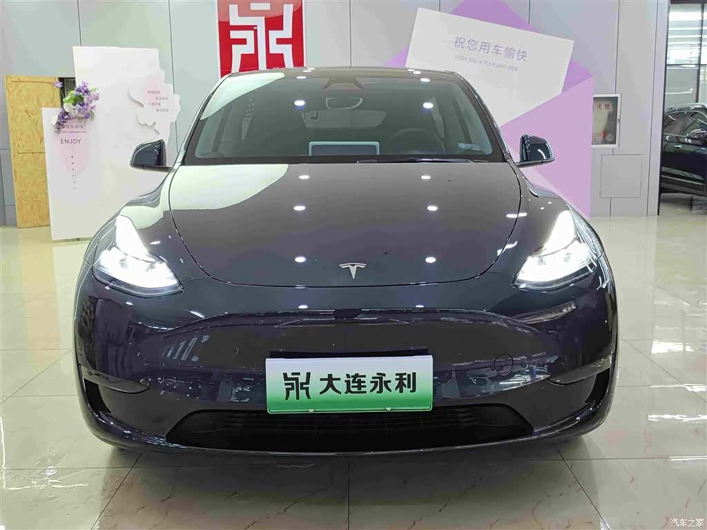 Tesla Model Y, 2025 2