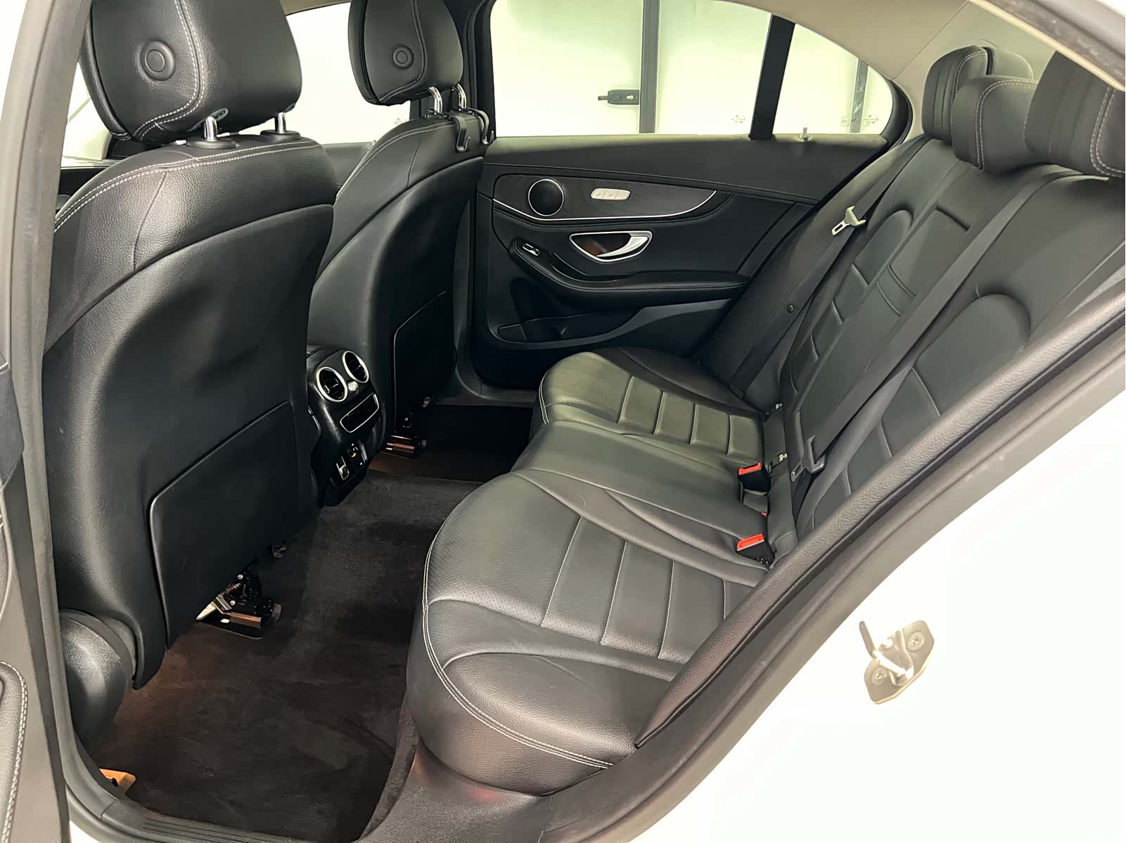 Mercedes-Benz C-Class, 2020 15