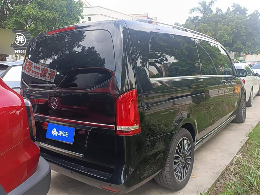 Mercedes-Benz V-class