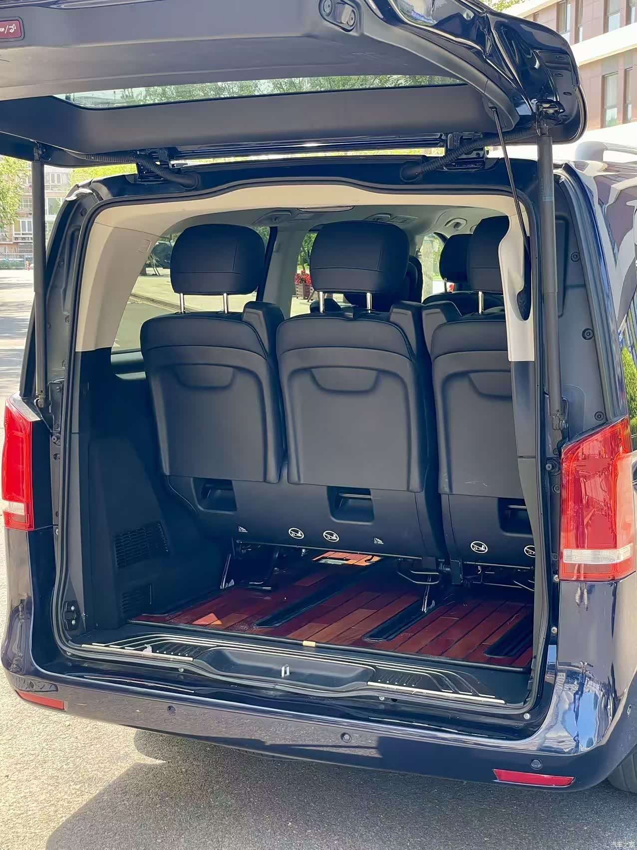 Mercedes-Benz V-Class, 2017 13