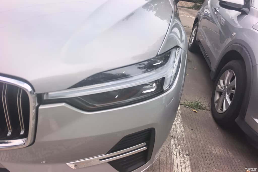 Volvo XC60, 2022 все фото