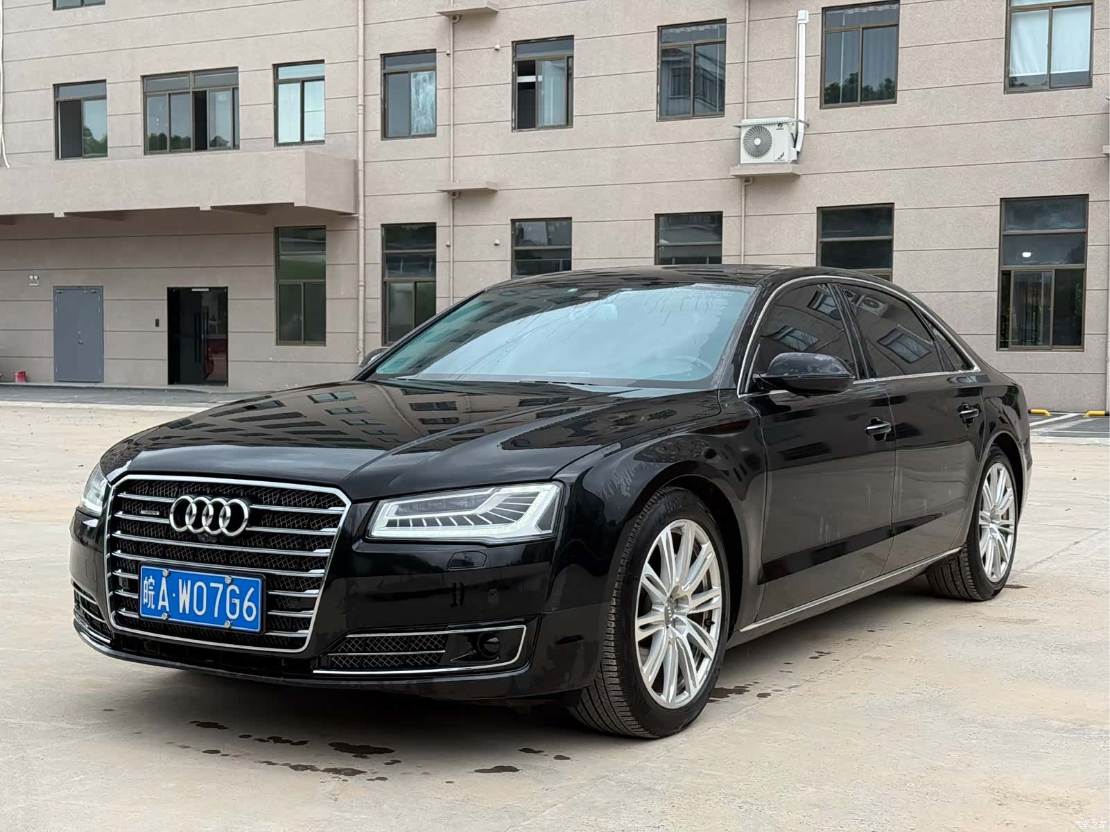 Audi A8L, 2017 1