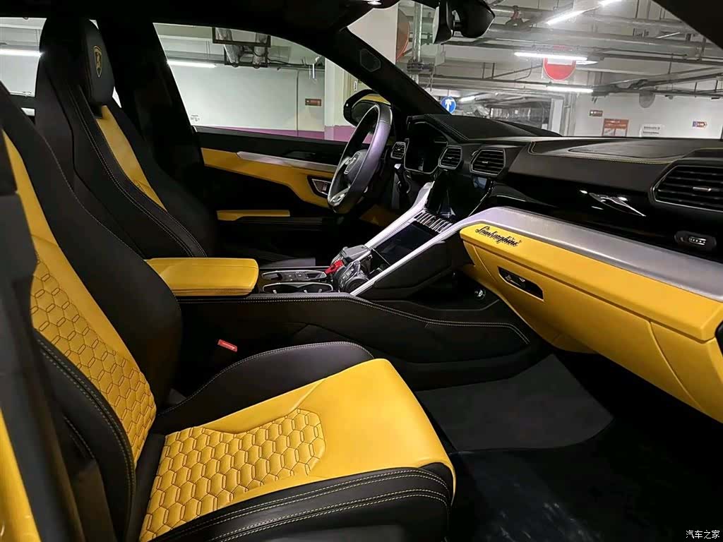 Lamborghini Urus, 2019 7