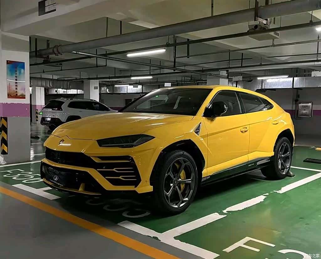 Lamborghini Urus