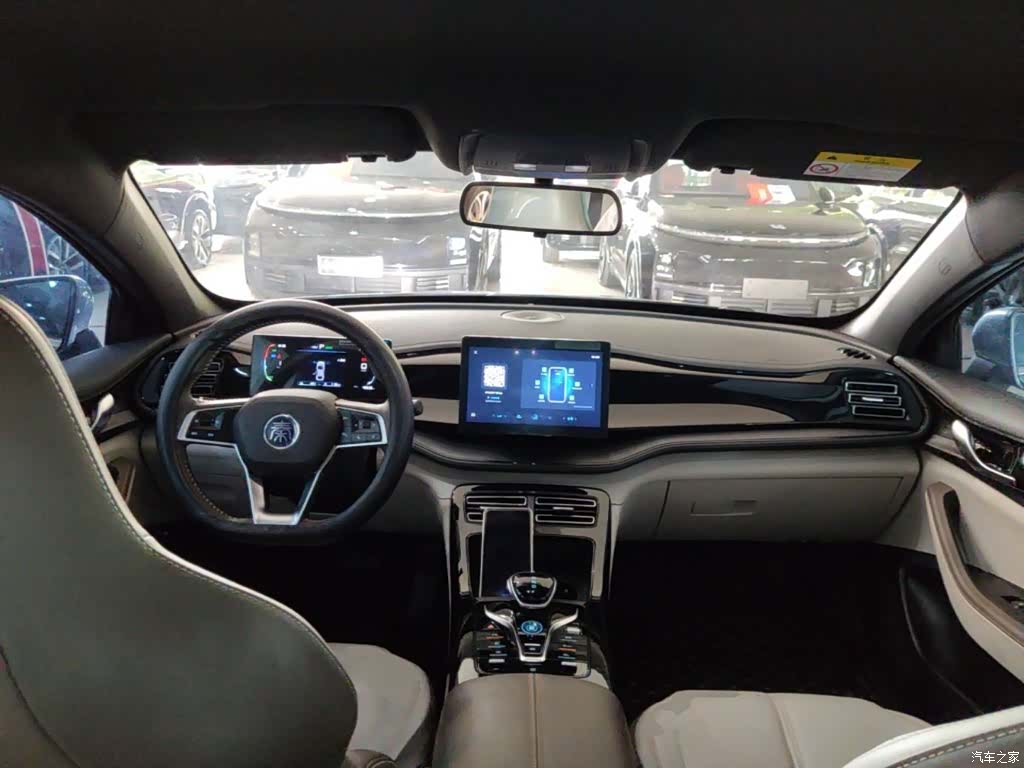 BYD Qin, 2024 10