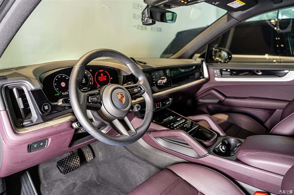 Porsche Cayenne, 2025 6
