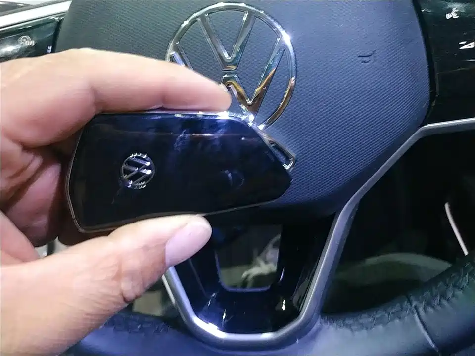 Volkswagen ID.6 CROZZ