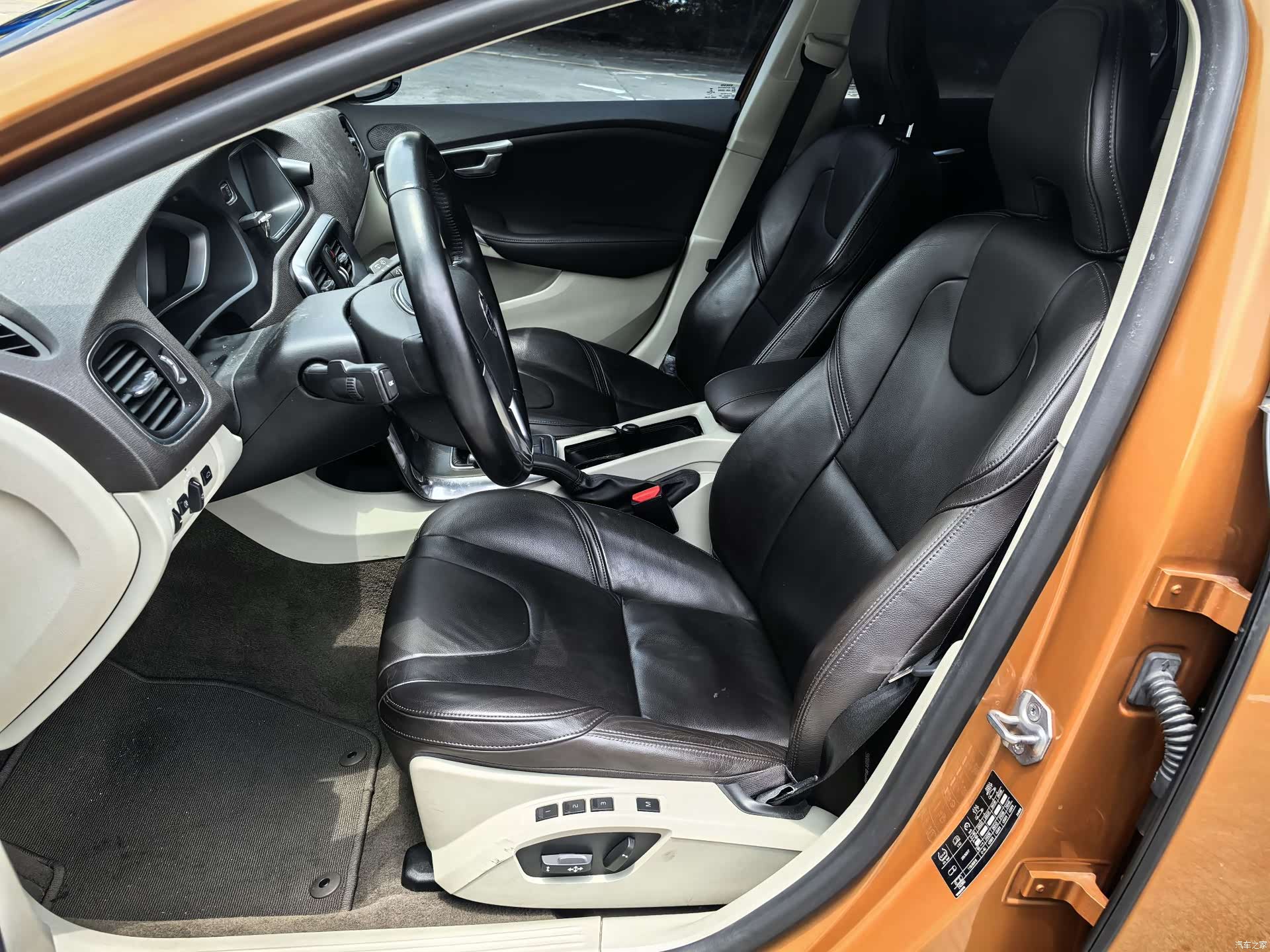 Volvo V40, 2014 11