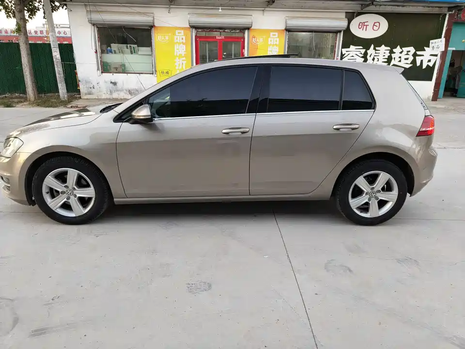 Volkswagen golf