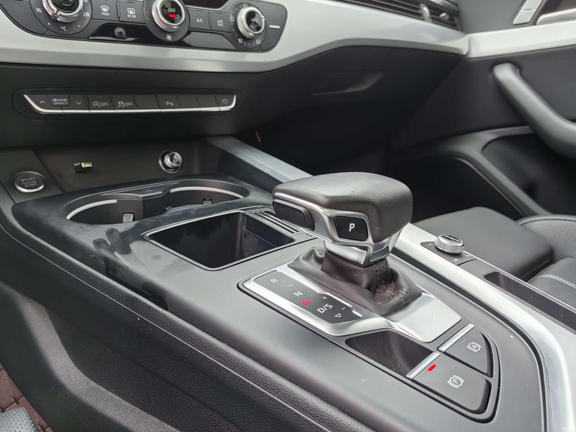 Audi A4L, 2024 18