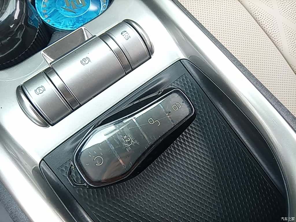 BYD Dolphin, 2023 17