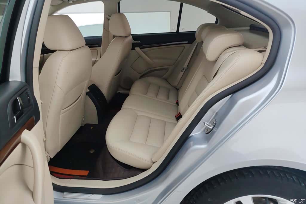 Skoda Octavia, 2013 11