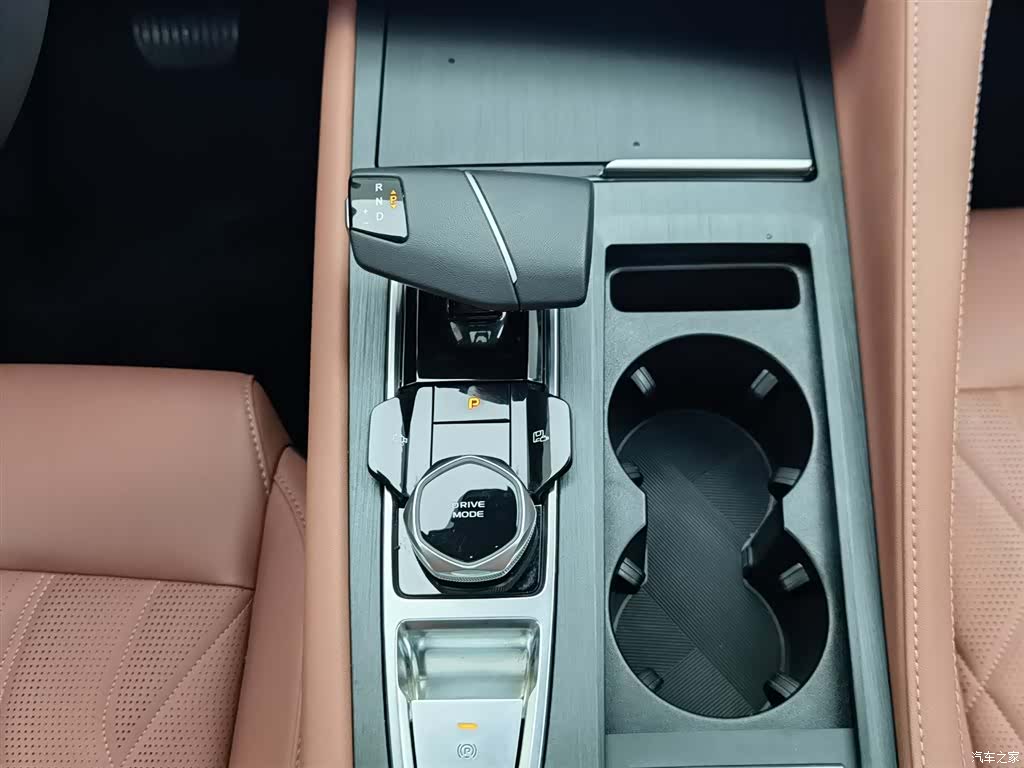 Changan CS75, 2025 13