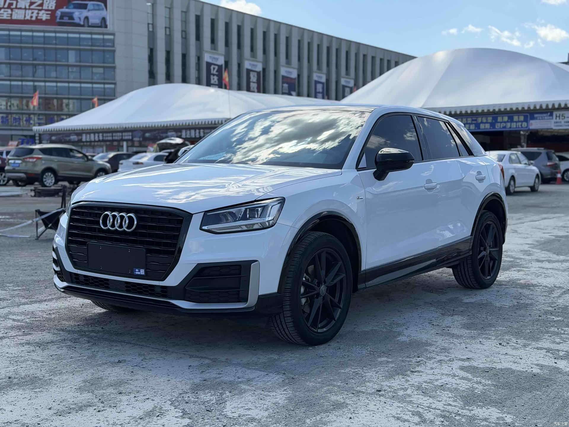 Audi Q2L, 2021 2