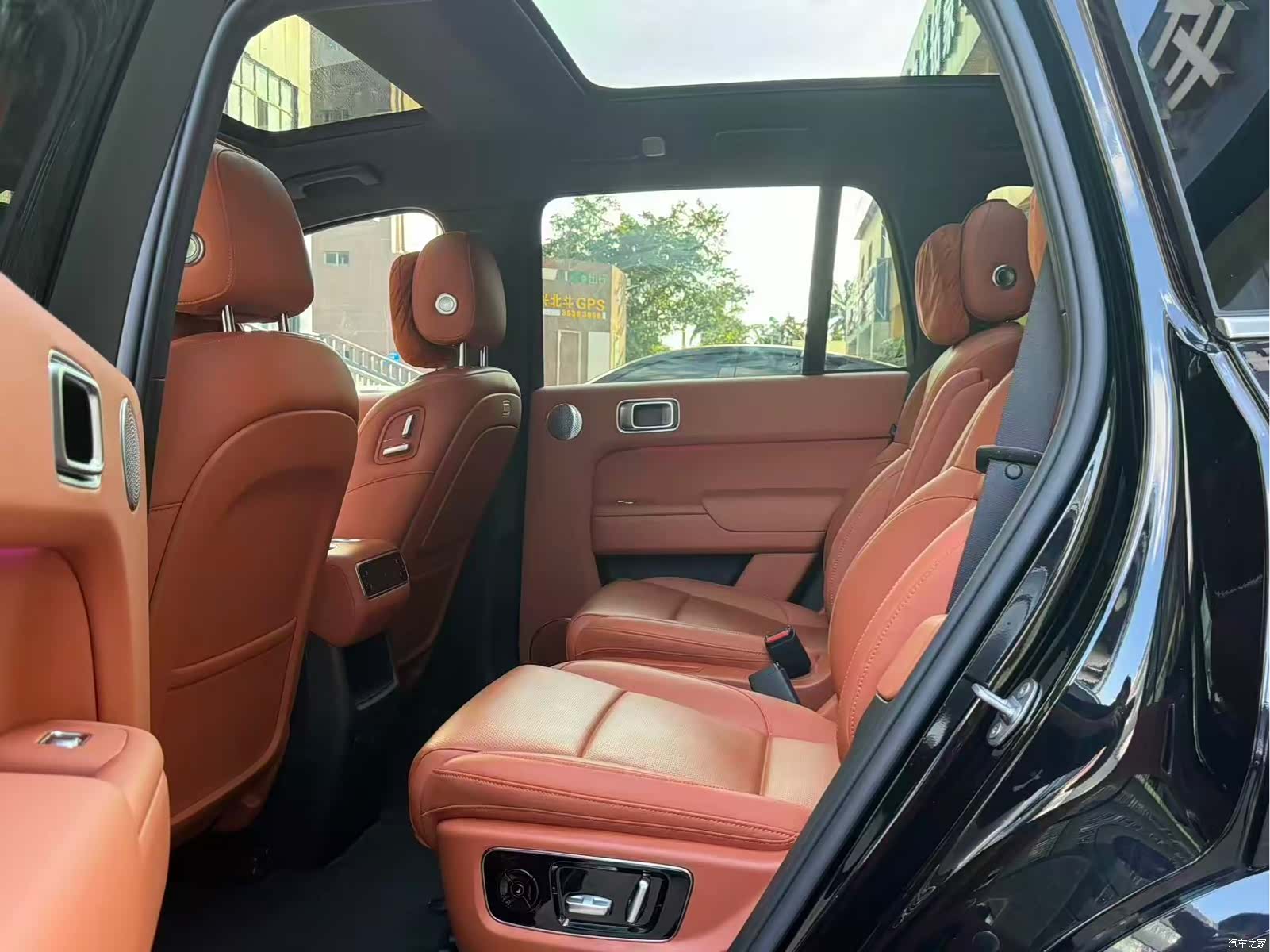 Li Auto L8, 2024 все фото