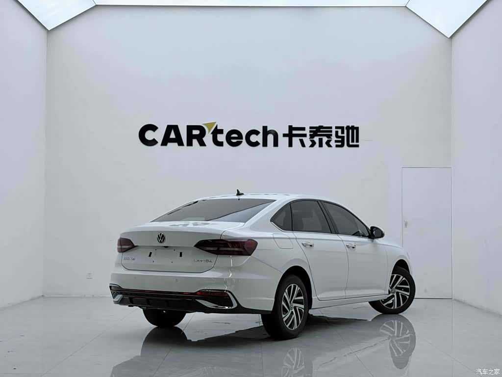 Volkswagen Lavida, 2025 4