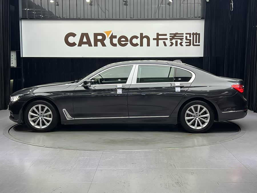 BMW 7-Series 2017, фото 4