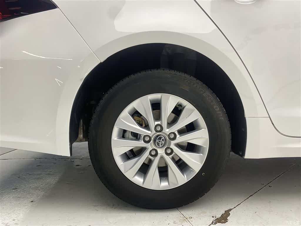 Toyota Corolla, 2023 11