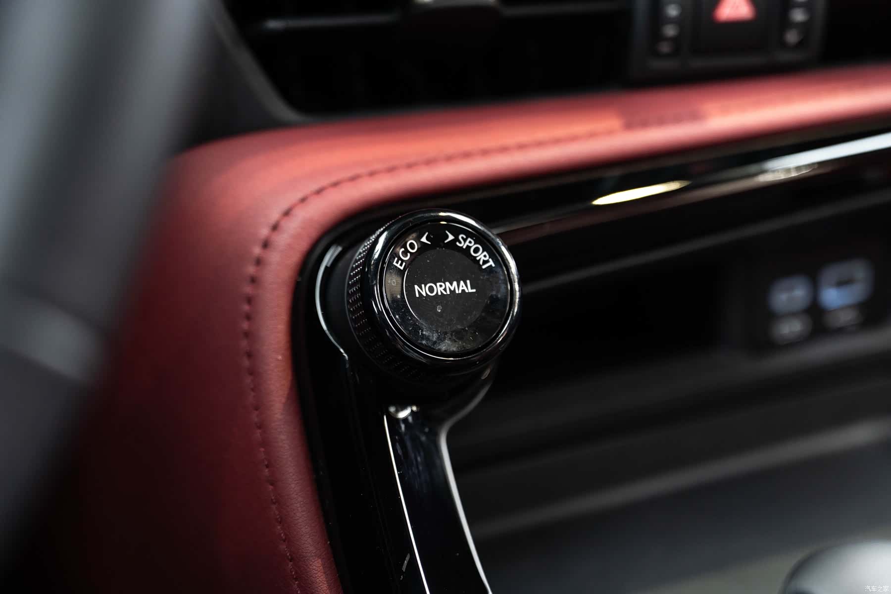 Lexus NX, 2022 19