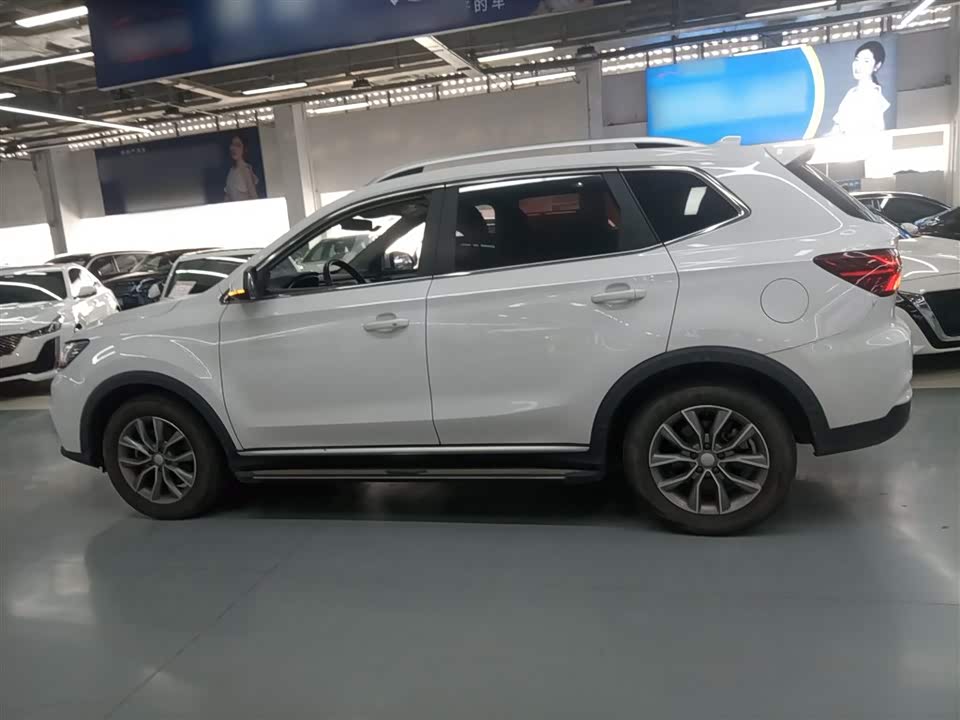 Roewe RX5