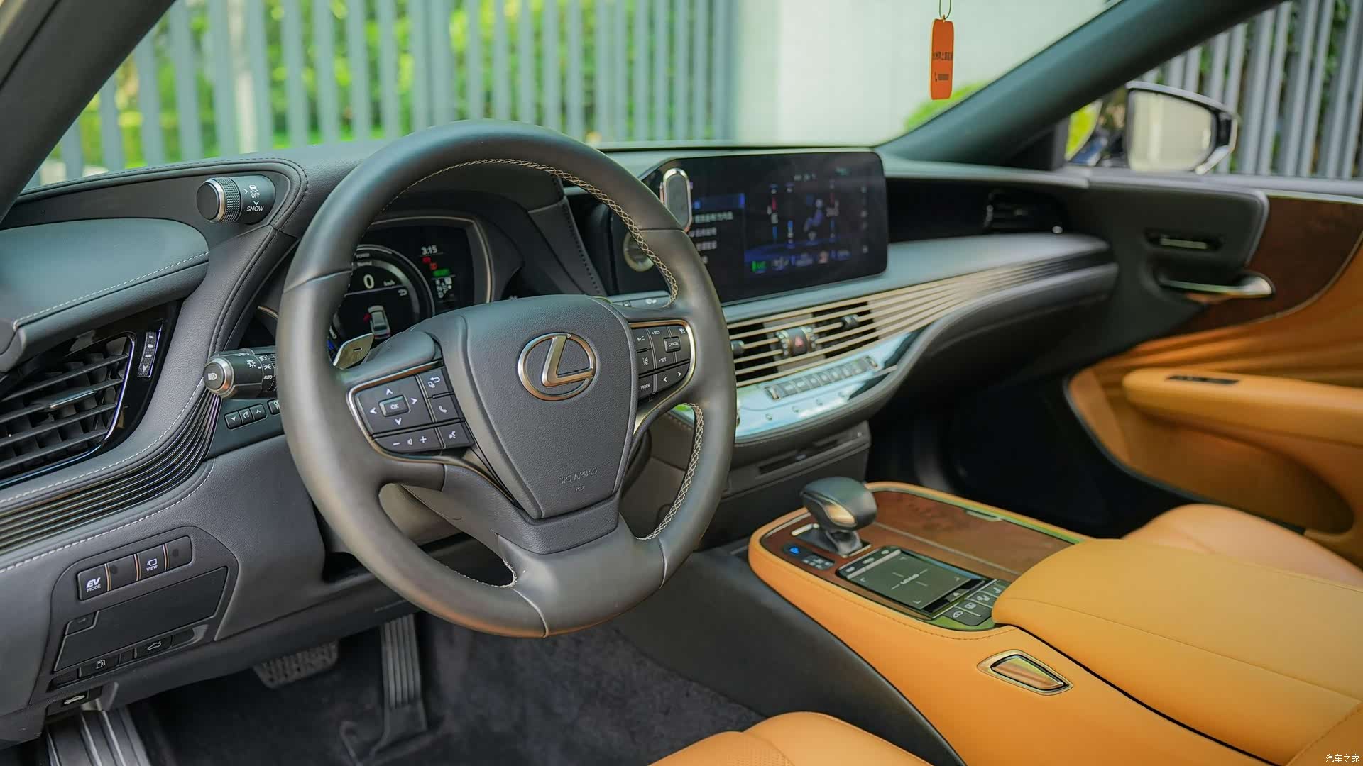 Lexus LS, 2022 10