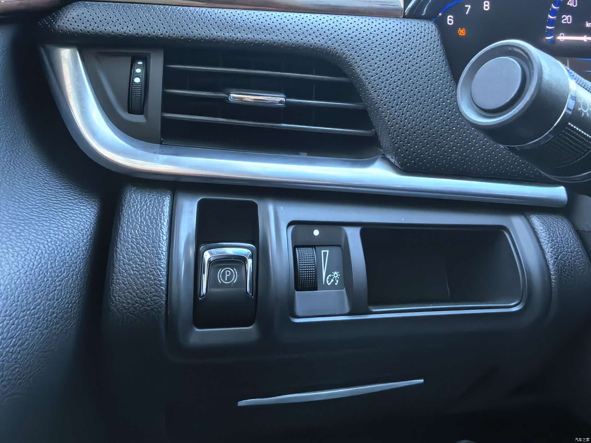 Cadillac XTS, 2017 27
