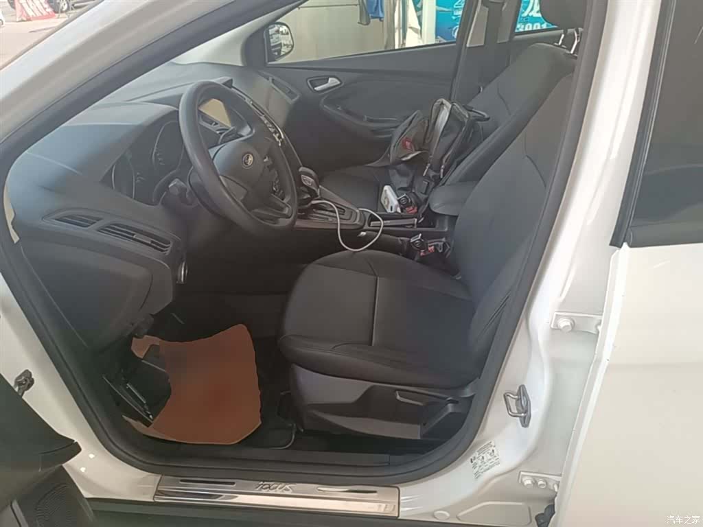 Ford Focus, 2018 15