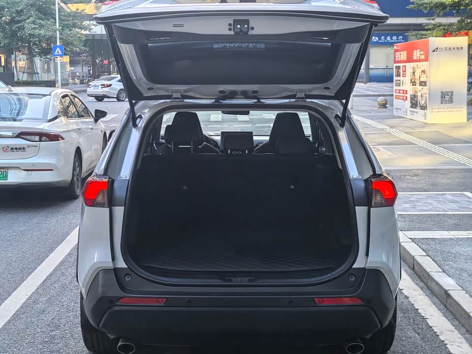 Toyota RAV4 Rongfang Dual Engine E+