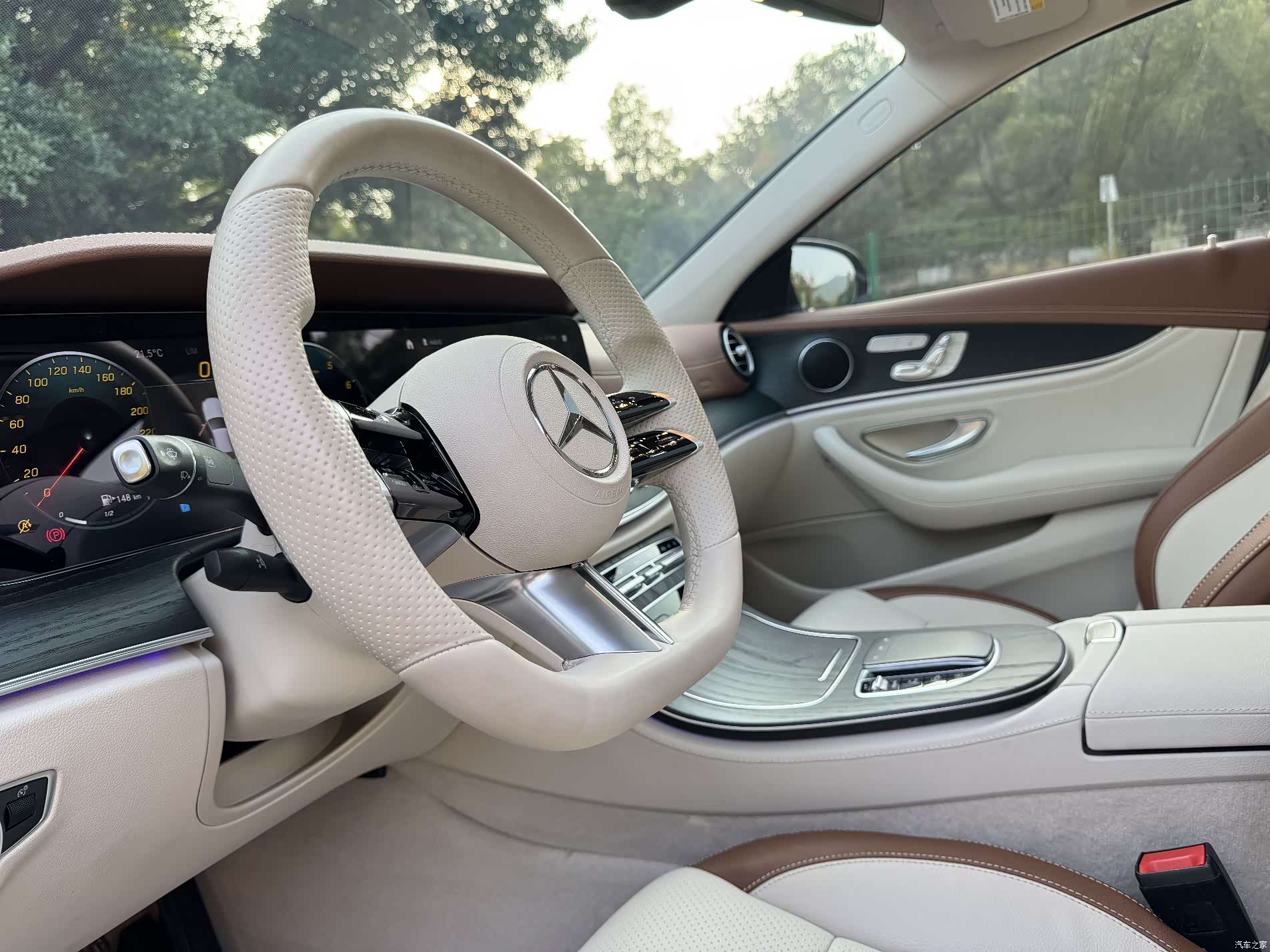 Mercedes-Benz E-Class, 2022 все фото