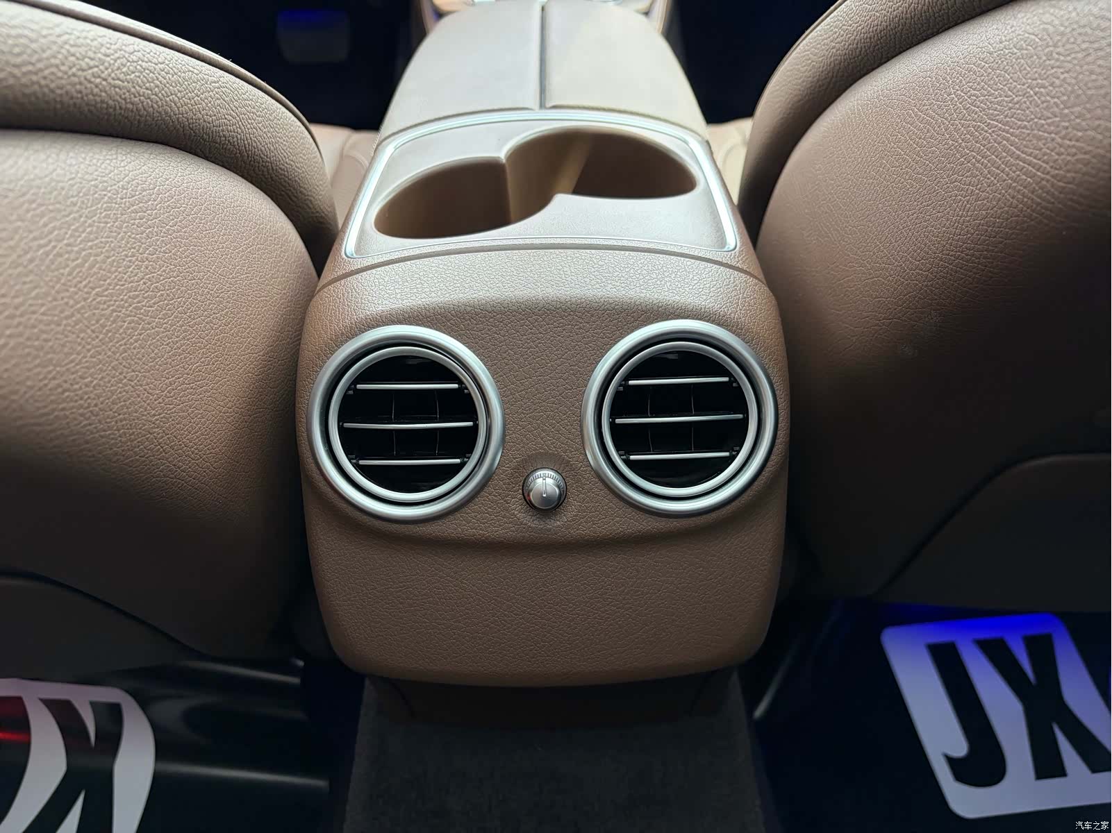 Mercedes-Benz E-Class, 2020 15