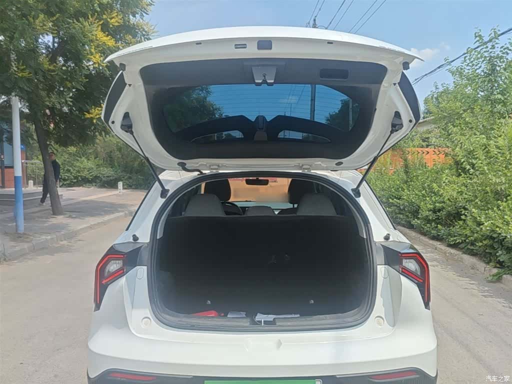 Geely E, 2024 19