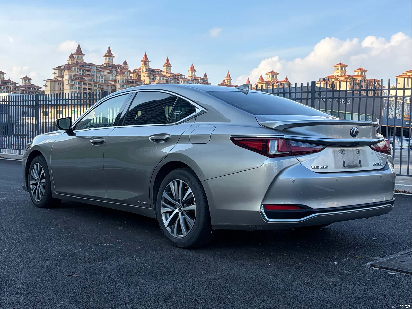 Lexus ES, 2021 9