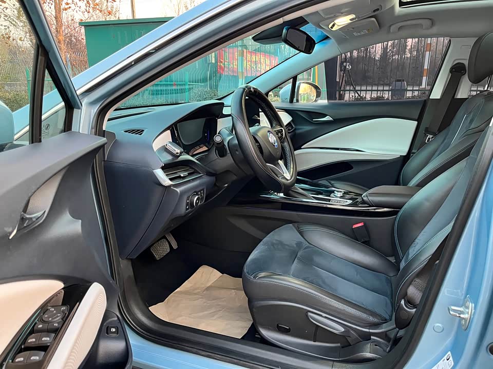 Buick Slightly blue 6