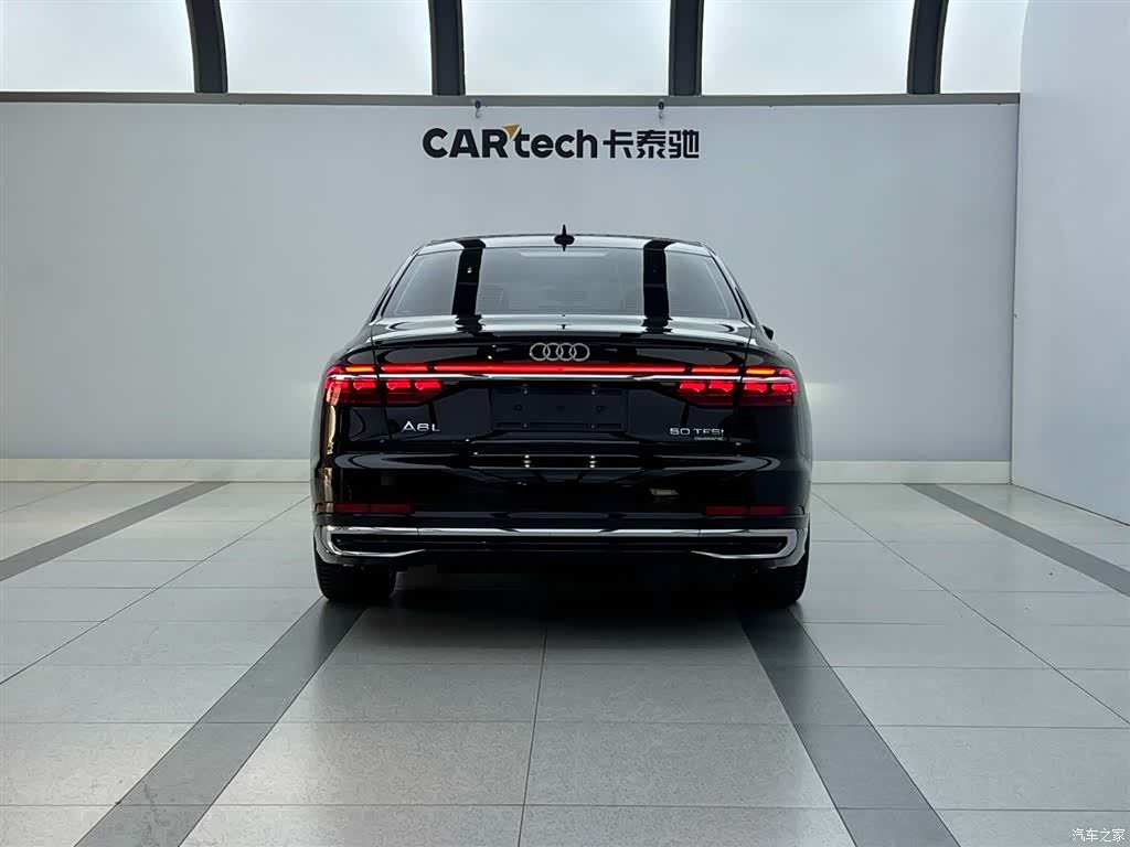 Audi A8L, 2022 4