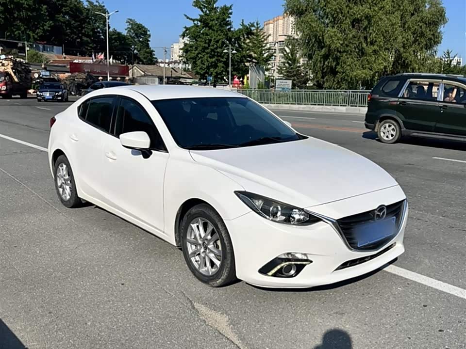 Mazda 3 Angkesaila
