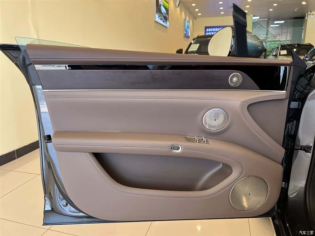 Stelato S9, 2025 11