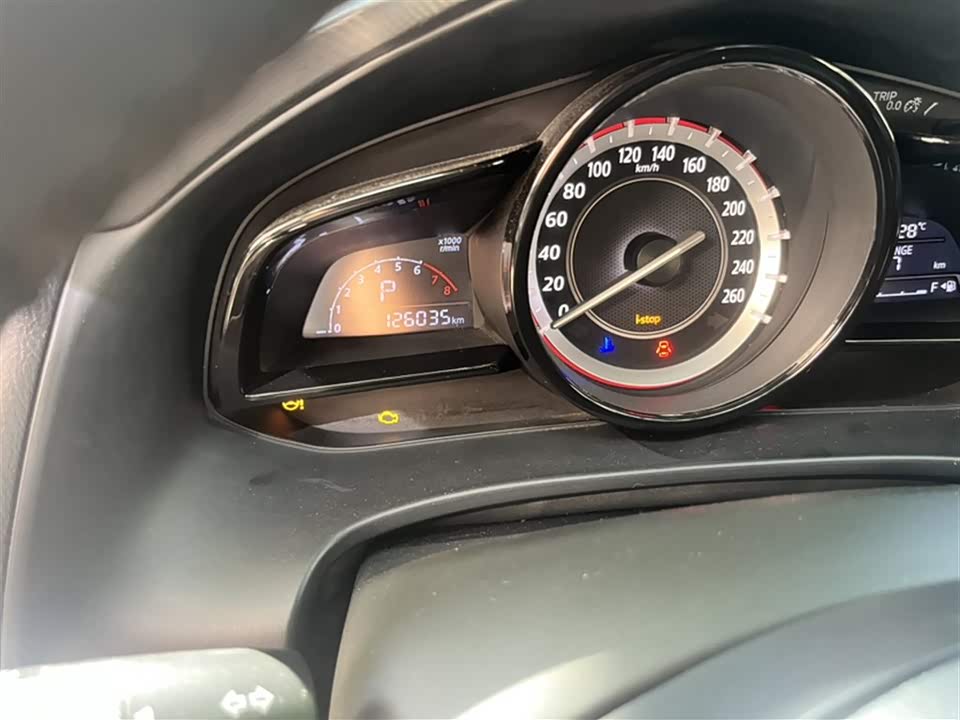 Mazda 3 Angkesaila