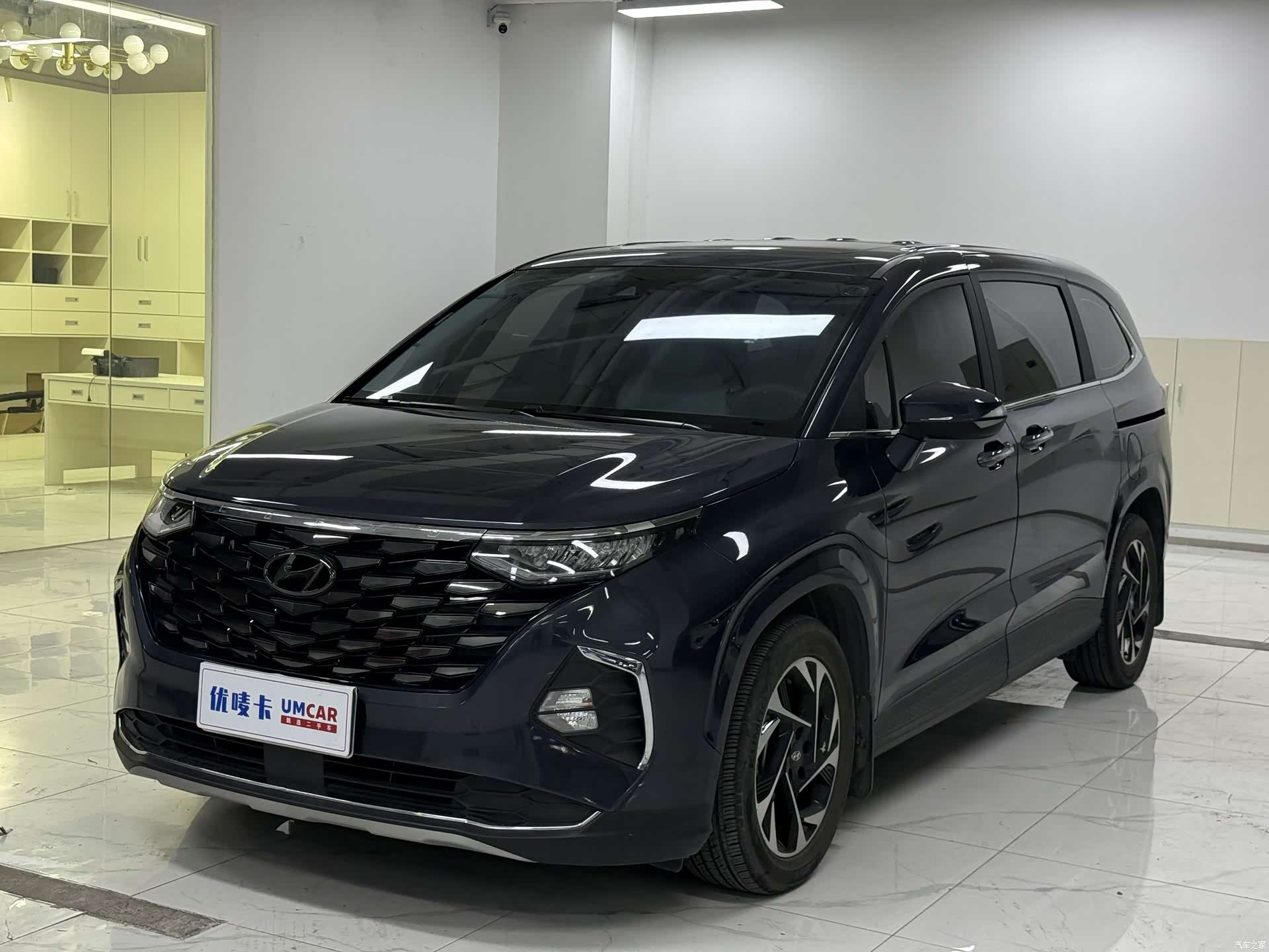 Hyundai Custo